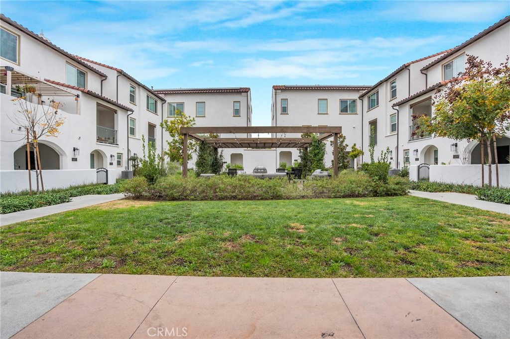 MLS #DW25255360 image #24