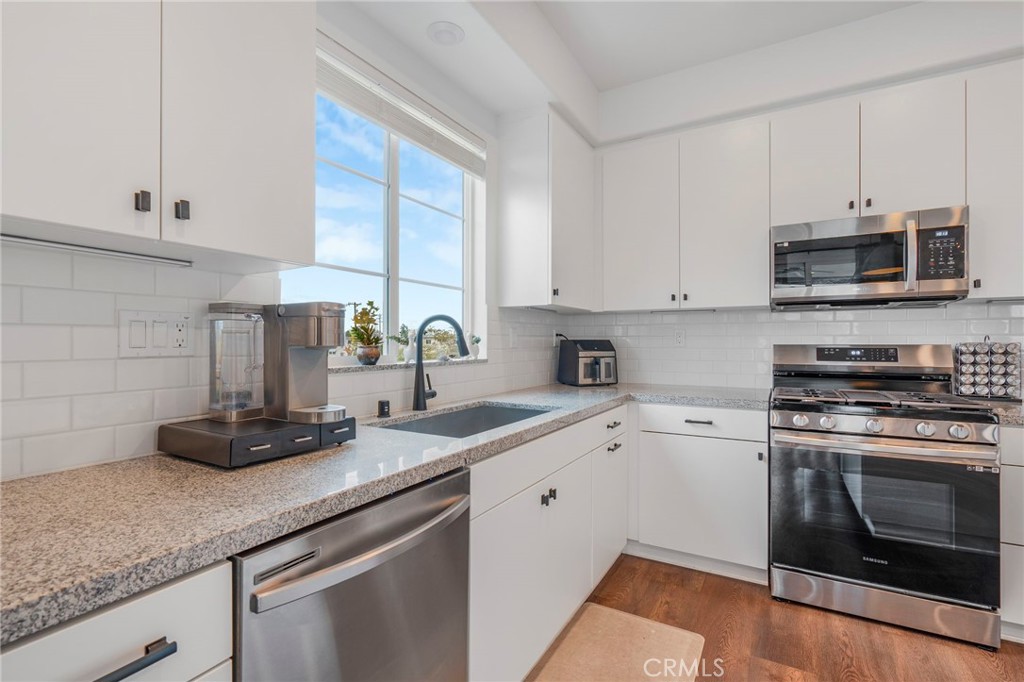 MLS #DW25255360 image #4