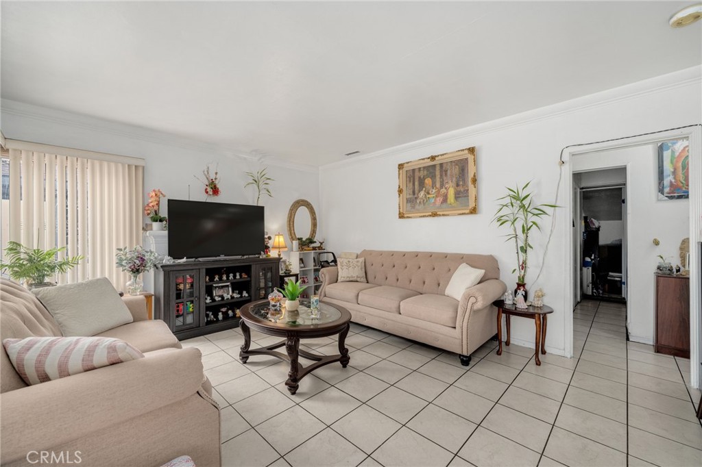 MLS #DW25255865 image #2