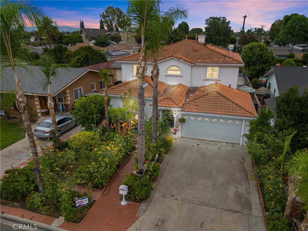 MLS #DW25165666 image #0