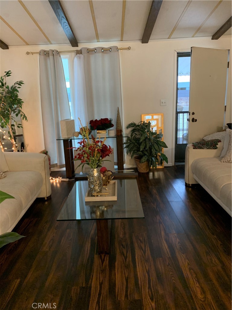 MLS #DW25256642 image #1