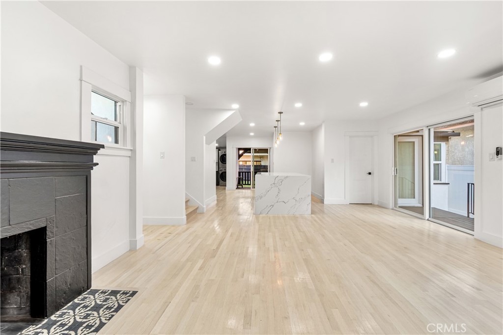 MLS #DW25257172 image #5