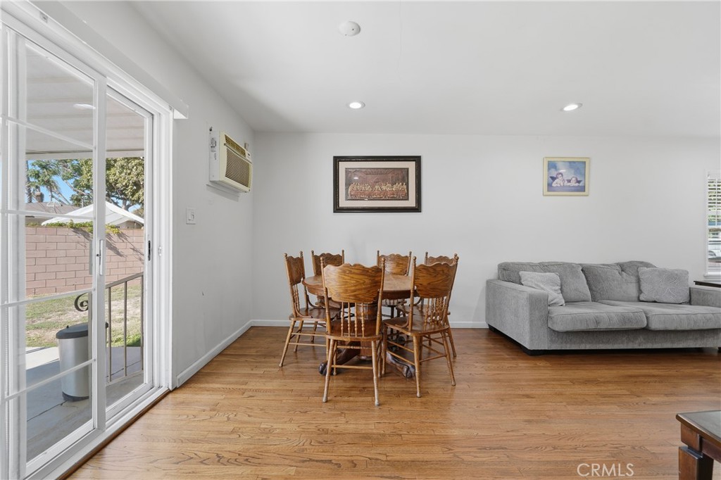 MLS #DW25257228 image #13