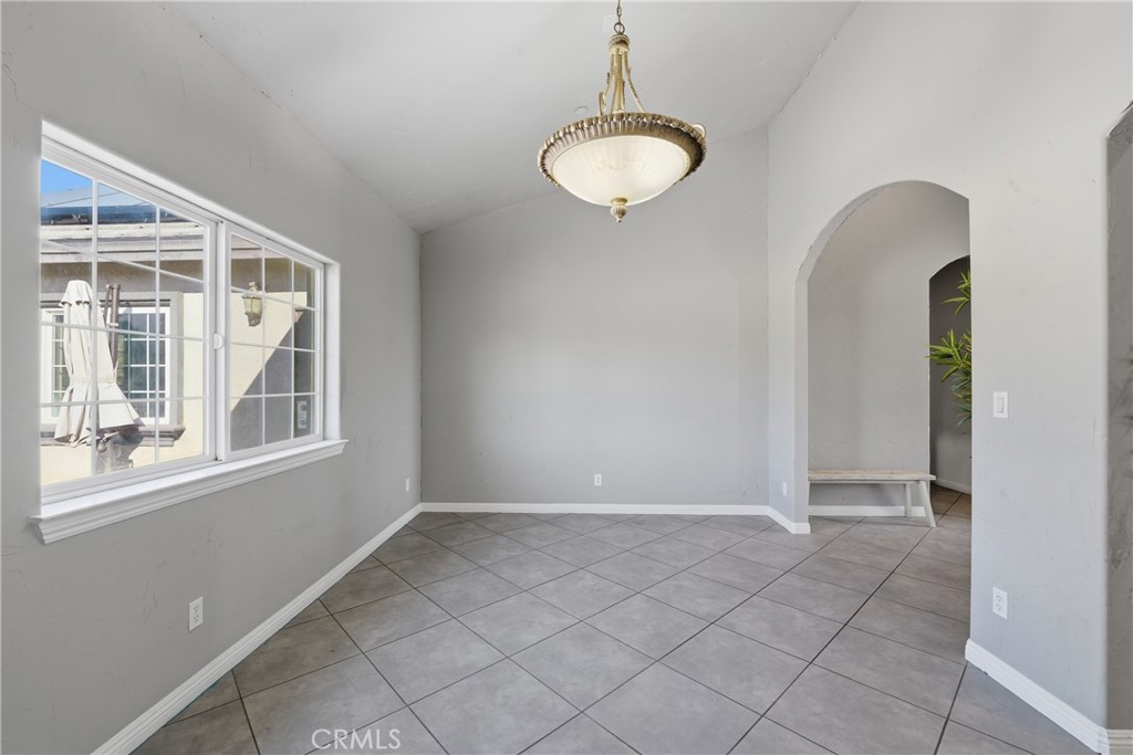 MLS #DW25257434 image #17