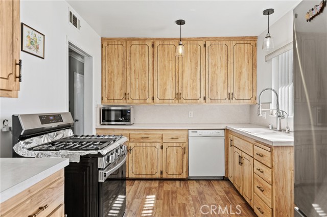 MLS #DW25257861 image #3