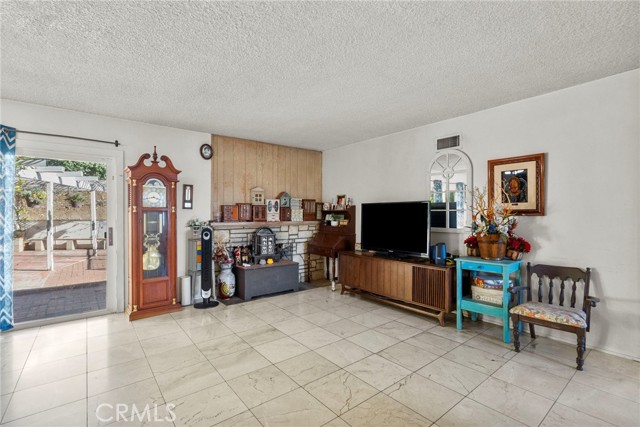 MLS #DW25258106 image #16