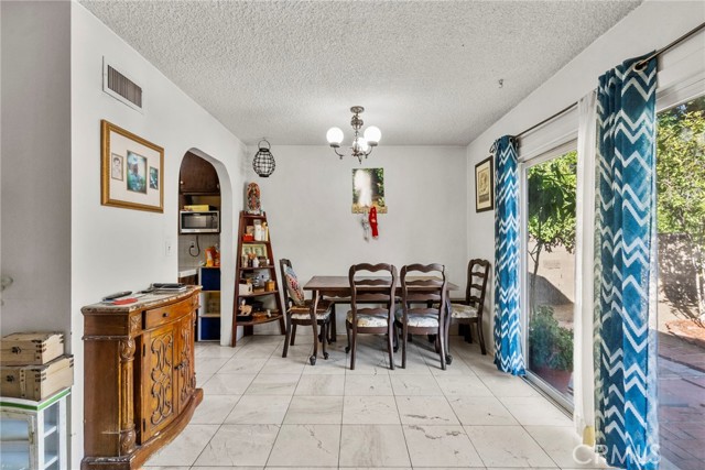 MLS #DW25258106 image #21