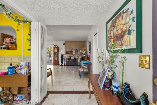 MLS #DW25258106 image #9