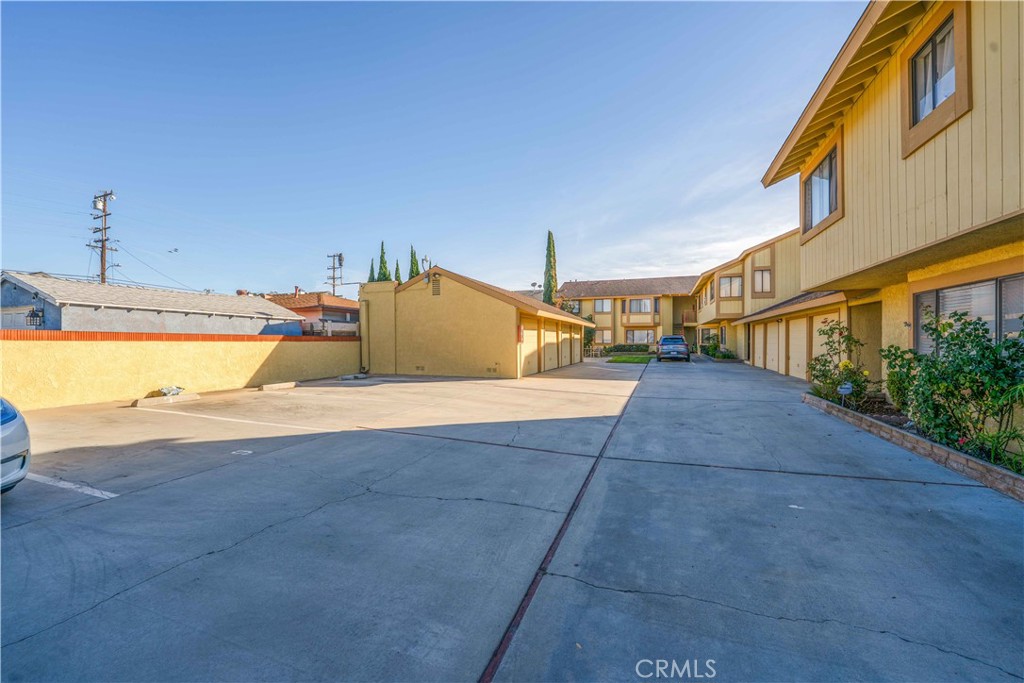 MLS #DW25258205 image #2