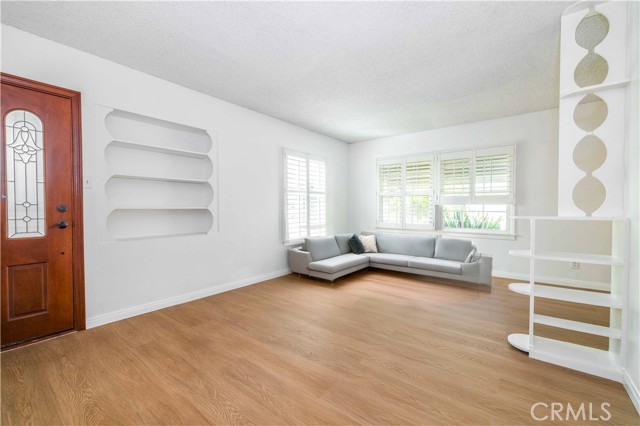 MLS #DW25258321 image #2