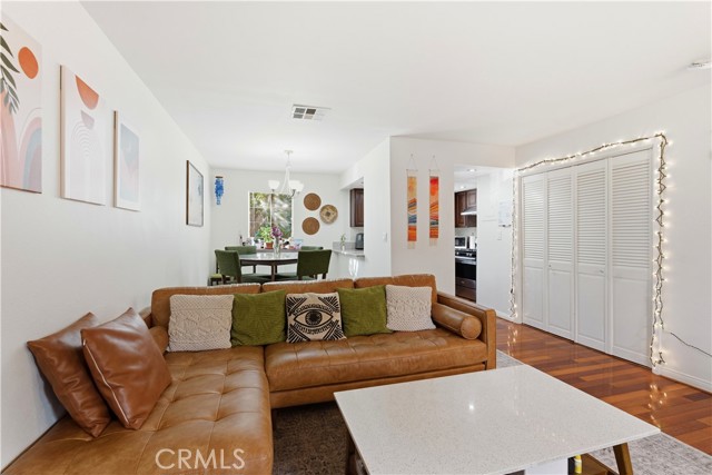 MLS #DW25259521 image #4