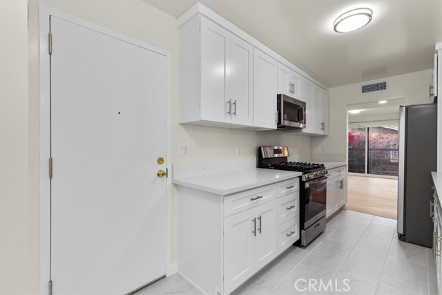 MLS #DW25260004 image #16