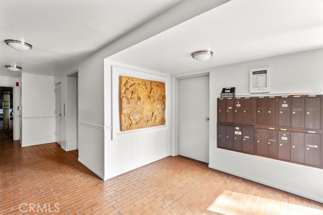 MLS #DW25260004 image #8