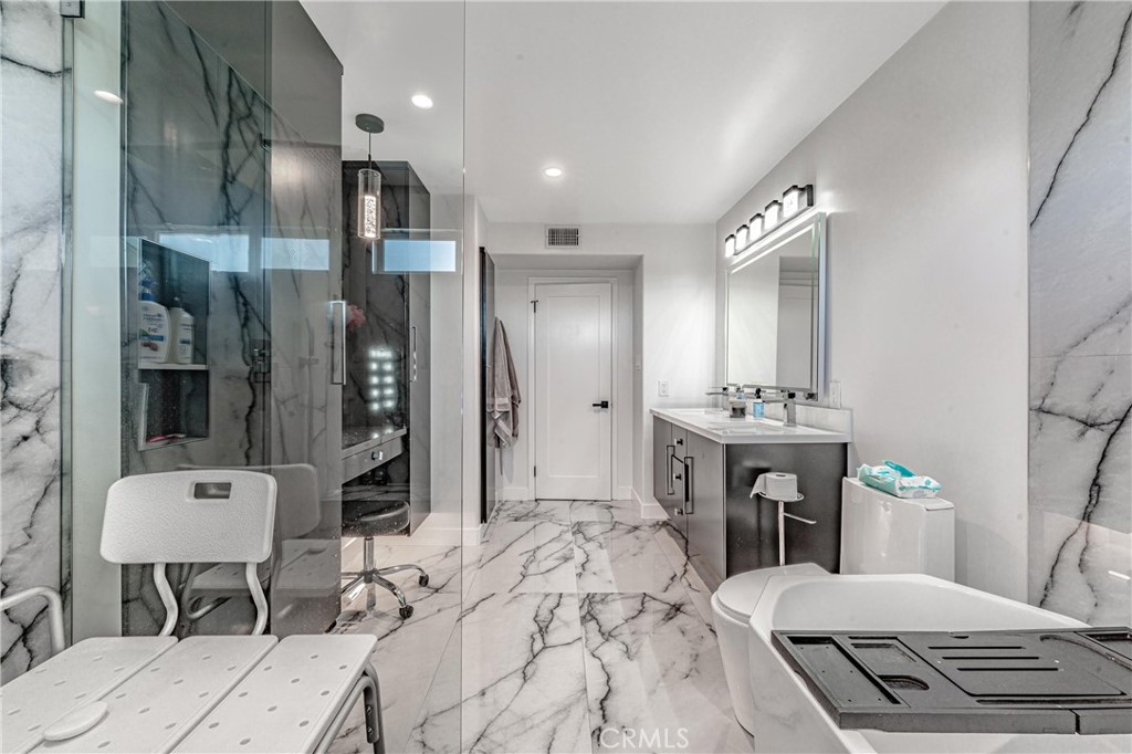 MLS #DW25261209 image #17