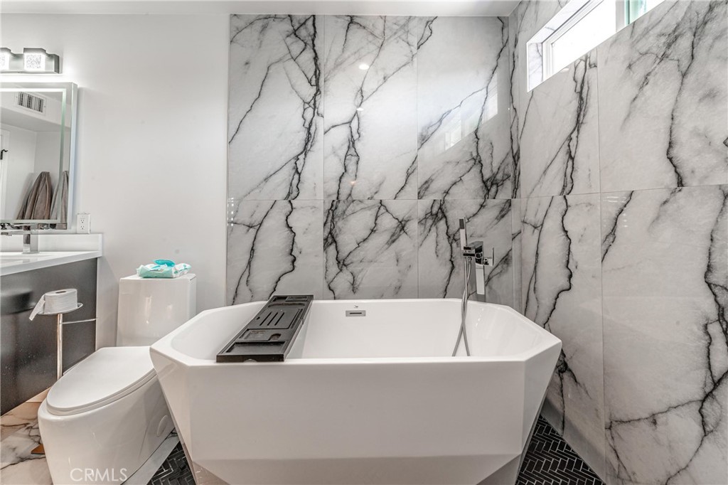 MLS #DW25261209 image #20