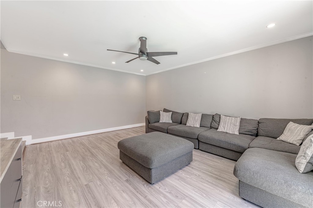 MLS #DW25261209 image #6