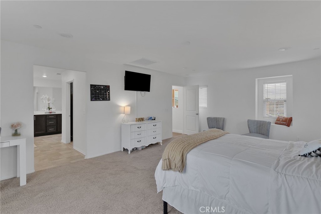 MLS #DW25261421 image #31