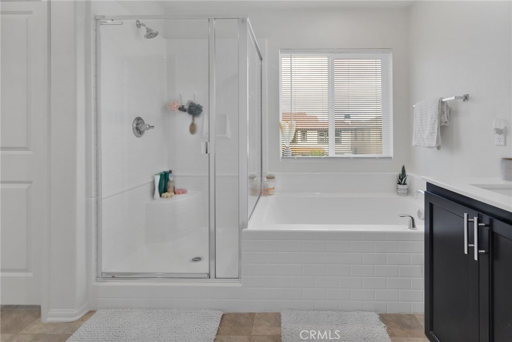 MLS #DW25261421 image #36