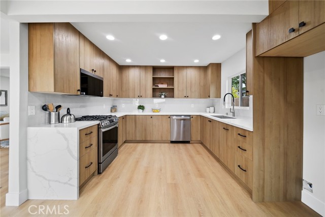 MLS #DW25261887 image #6