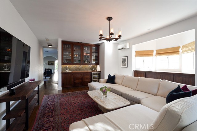 MLS #DW25262400 image #5