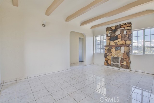 MLS #DW25262674 image #6