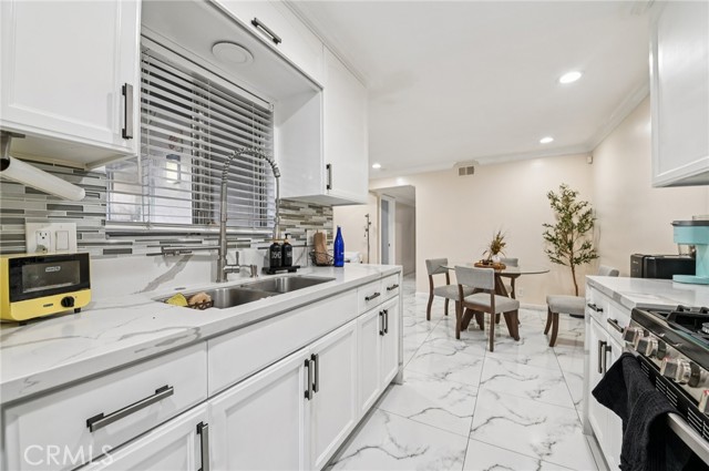 MLS #DW25265601 image #12