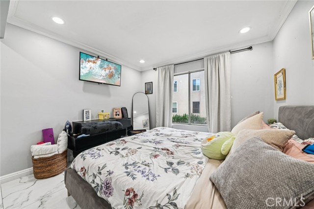 MLS #DW25265601 image #18