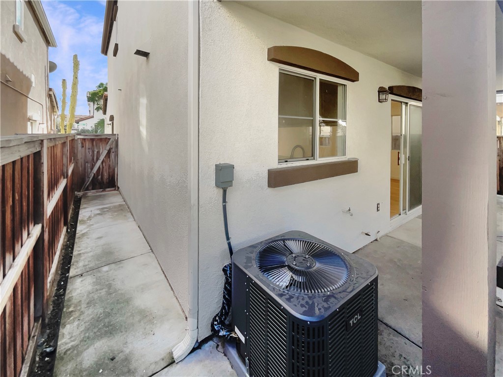 MLS #DW25266383 image #33