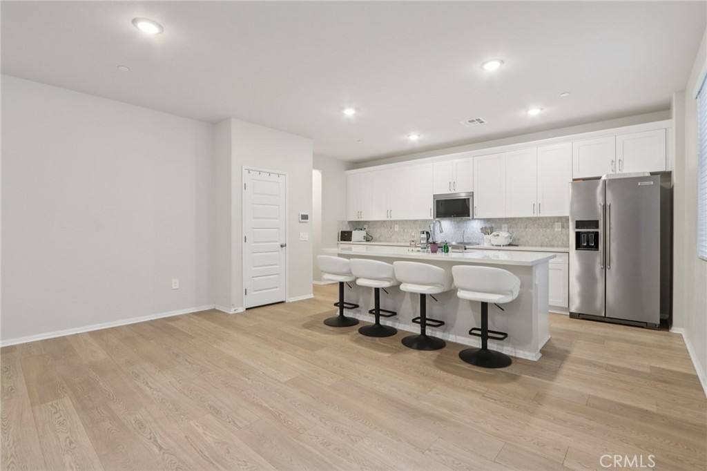 MLS #DW25266780 image #9