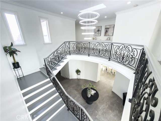 MLS #DW25266951 image #1