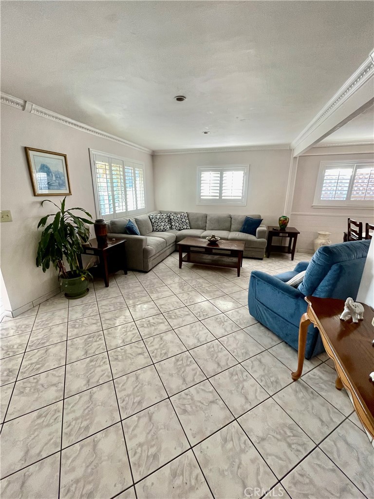 MLS #DW25267141 image #3