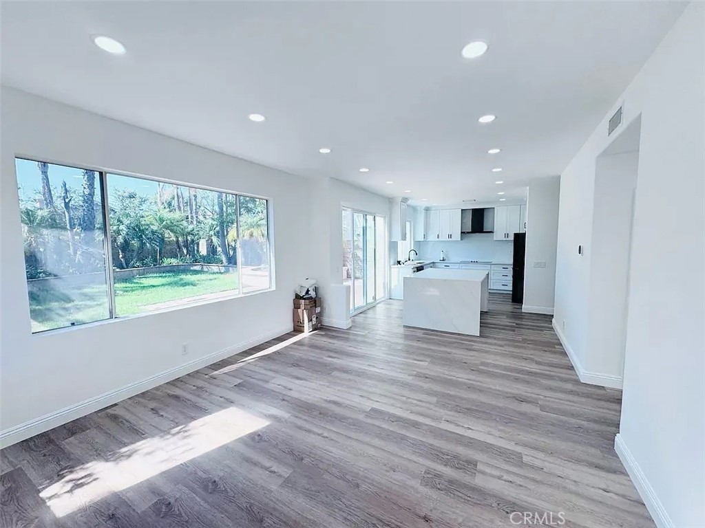 MLS #DW25268567 image #13