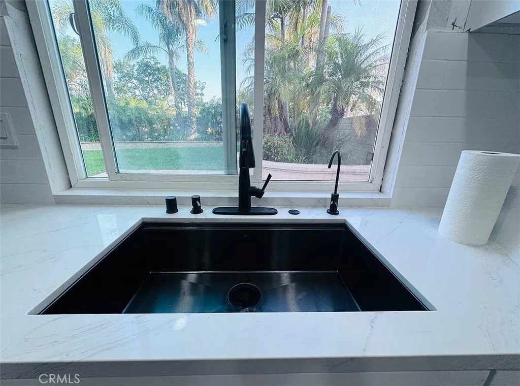 MLS #DW25268567 image #17