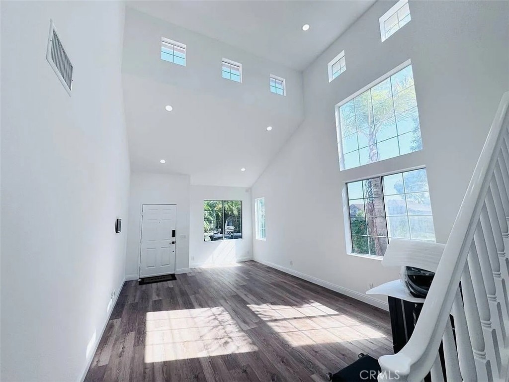 MLS #DW25268567 image #40