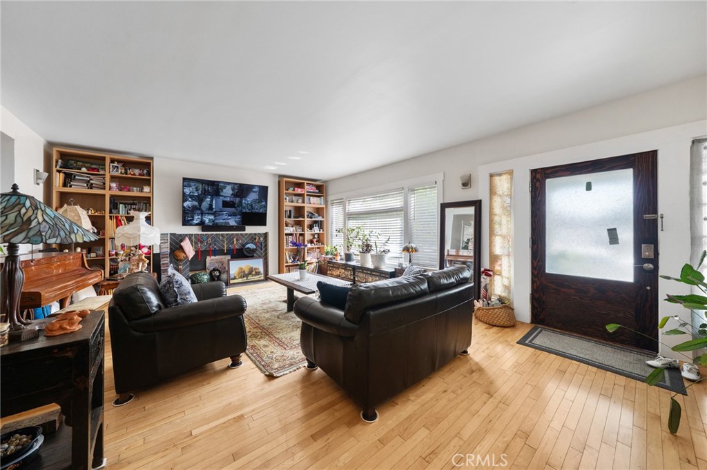 MLS #DW25268696 image #9