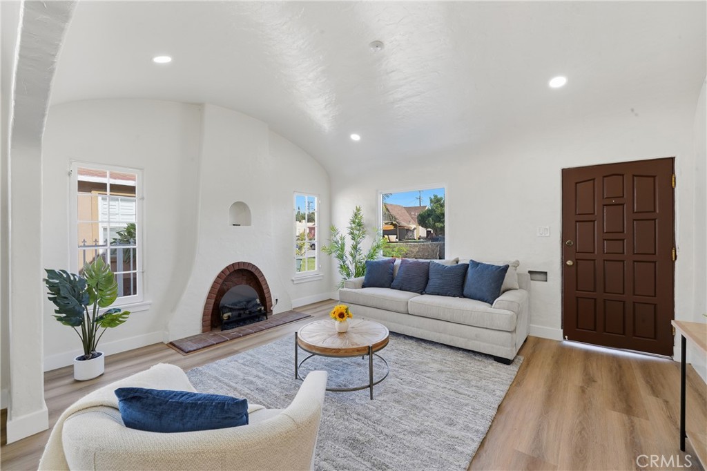 MLS #DW25268941 image #3