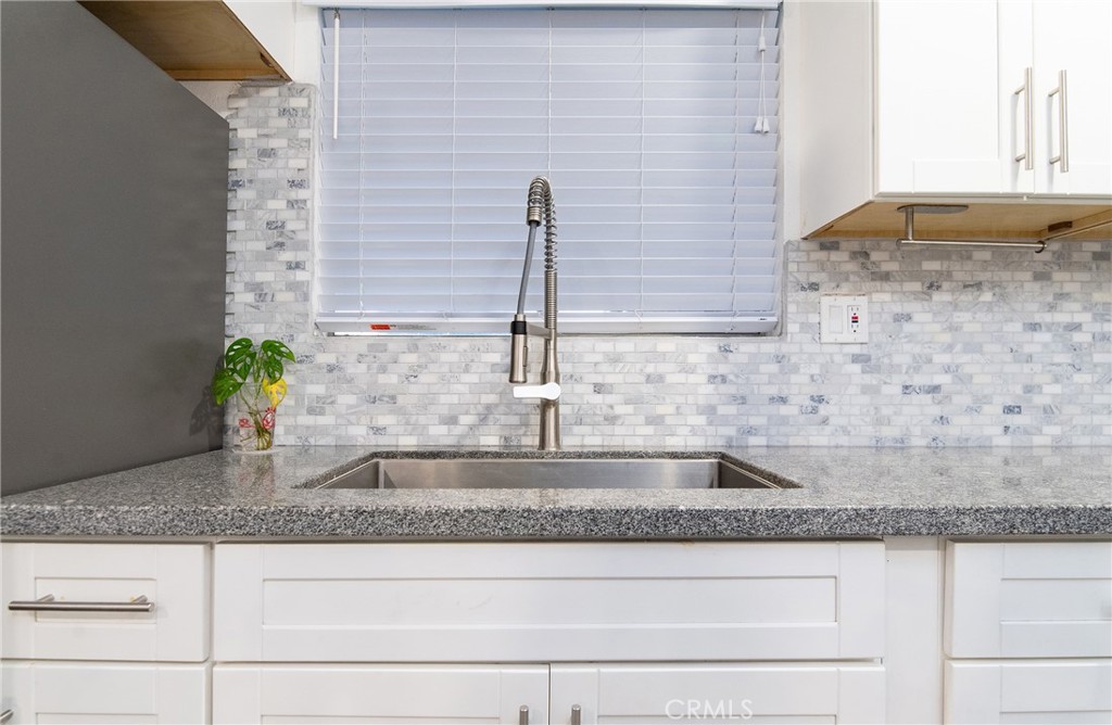 MLS #DW25269382 image #10