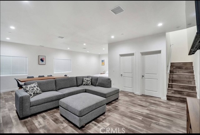 MLS #DW25269543 image #9