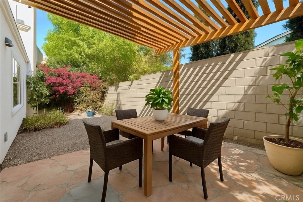 MLS #DW25270159 image #8