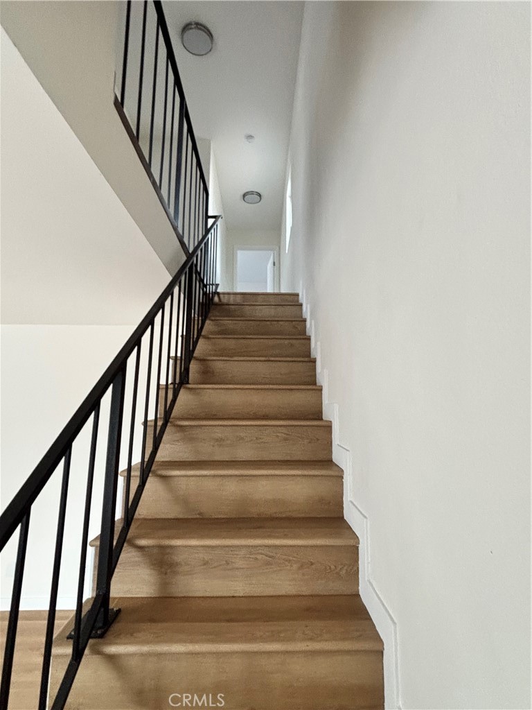 MLS #DW25270675 image #4