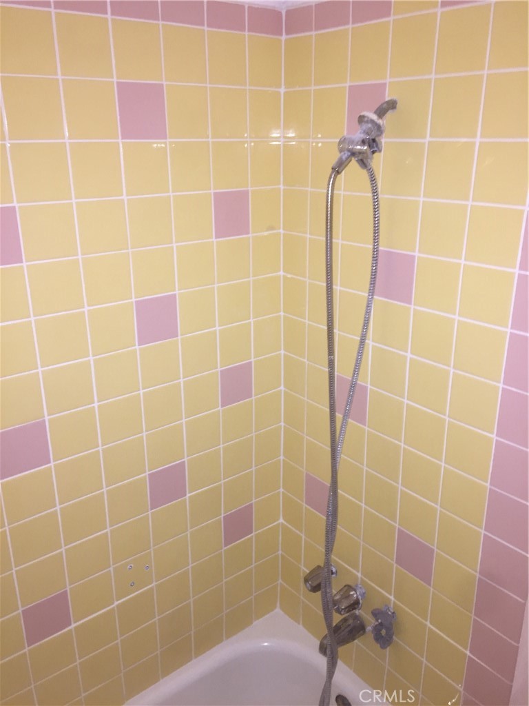 MLS #DW25271041 image #6