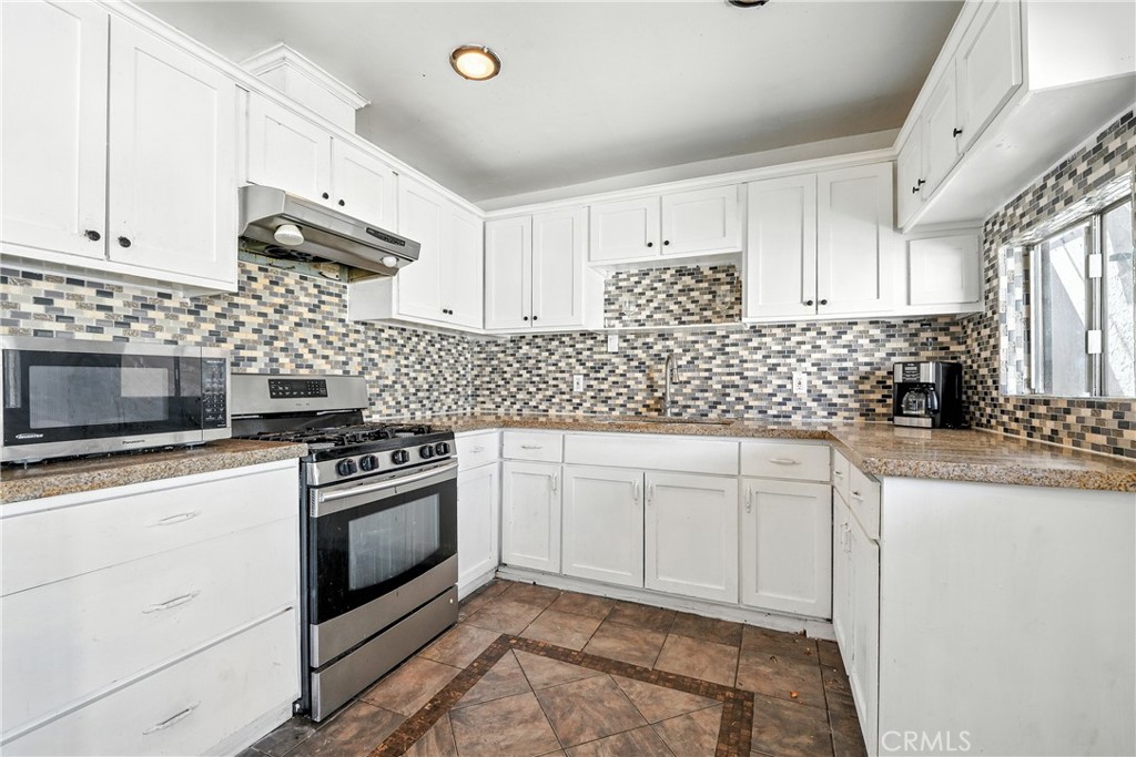 MLS #DW25271301 image #2