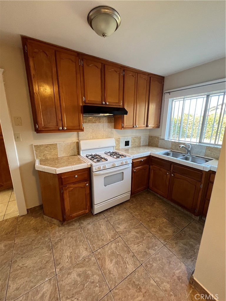 MLS #DW25271826 image #34