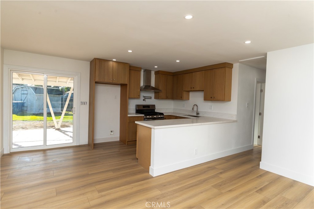 MLS #DW25274006 image #3