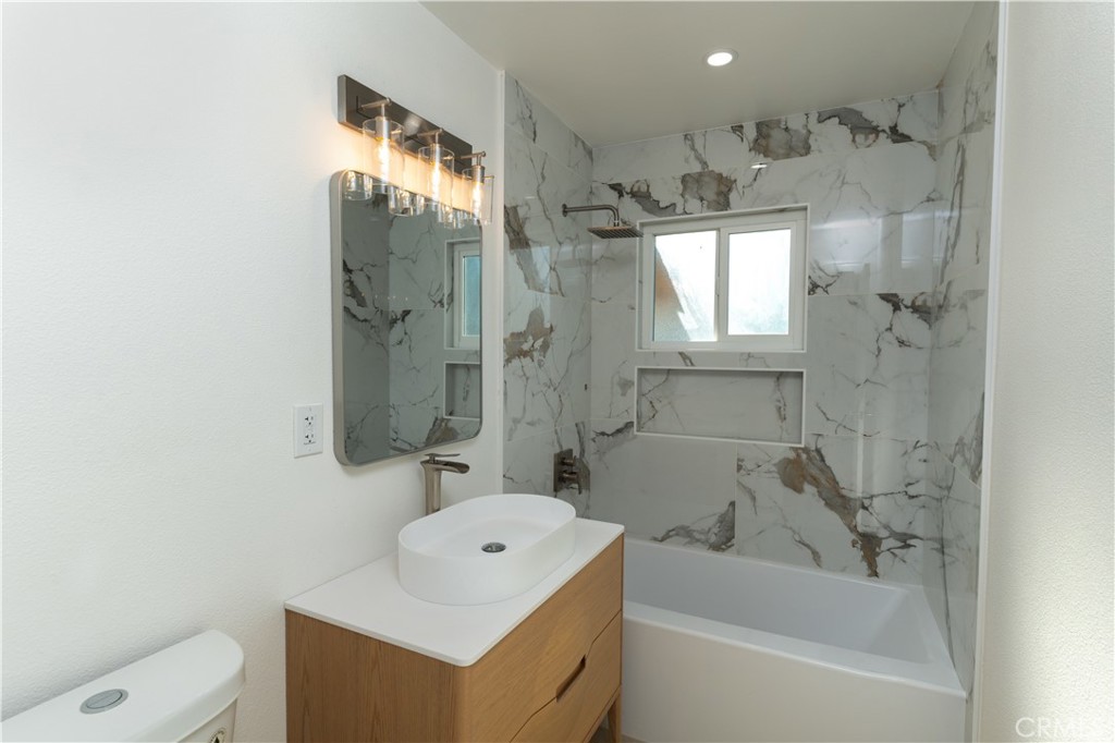 MLS #DW25274006 image #8