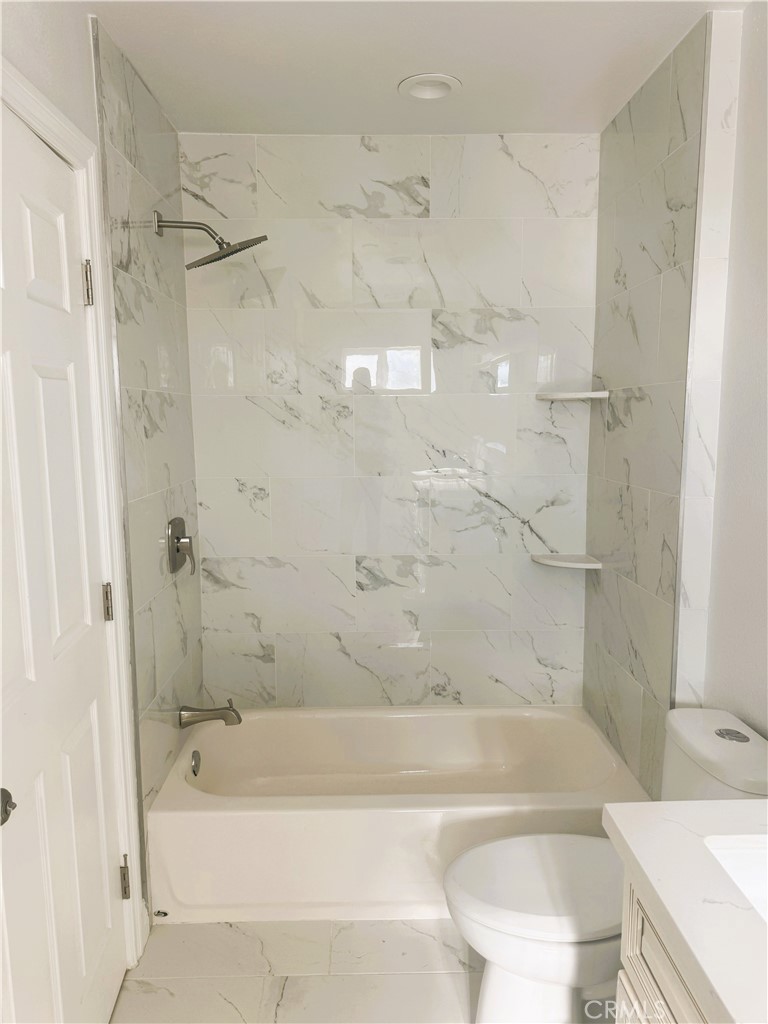 MLS #DW25274402 image #10