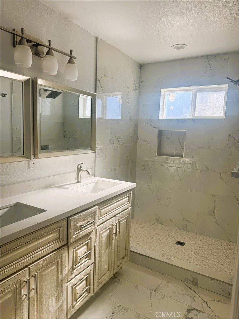 MLS #DW25274402 image #11