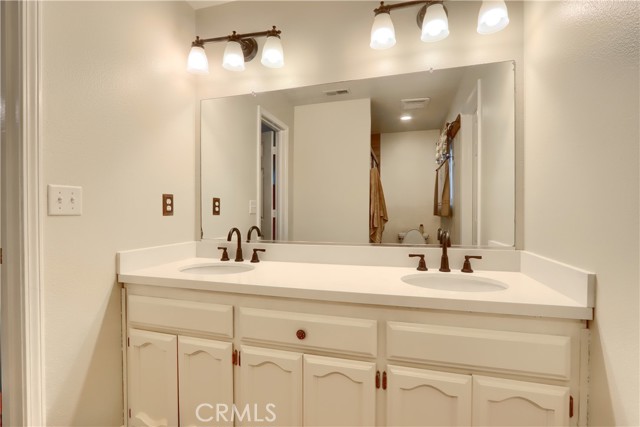 MLS #FR25084985 image #16