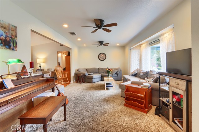 MLS #FR25084985 image #6