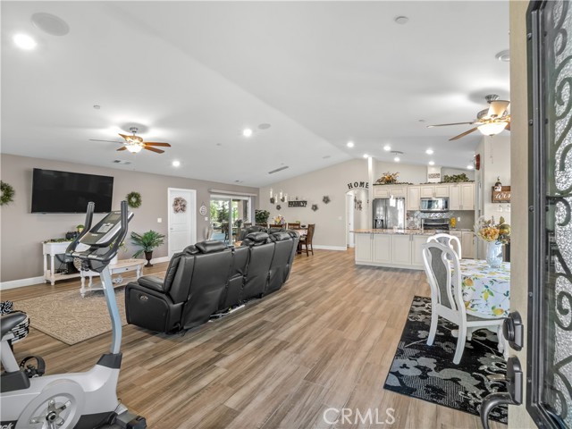 MLS #FR25095464 image #16